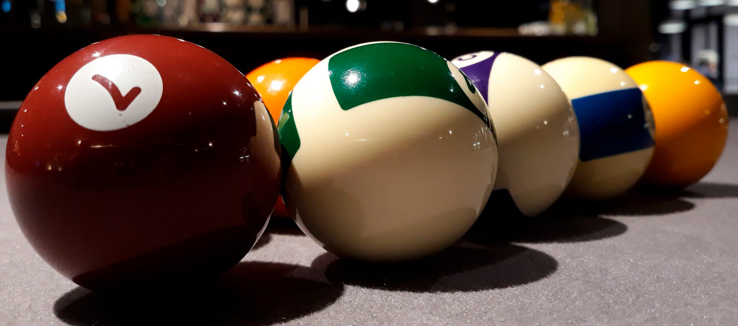  Link Hotel snooker balls