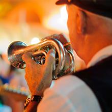 Street musician Safed